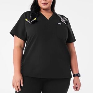 Women’s FIGS Technical Collection Catarina Scrub Top Black XXL